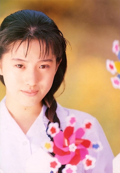 小峰佳世