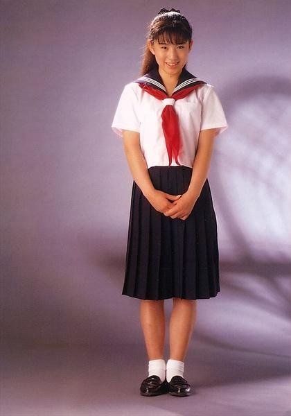 小峰佳世