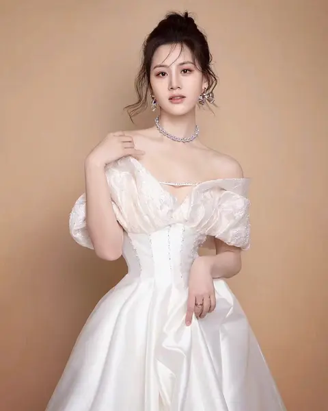 孙萌
