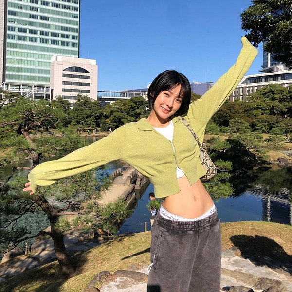 新田桃子