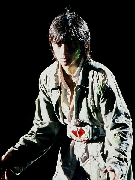 森本亮治