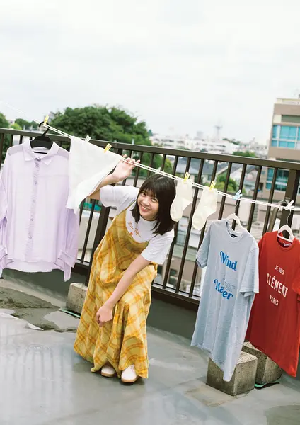 富里奈央