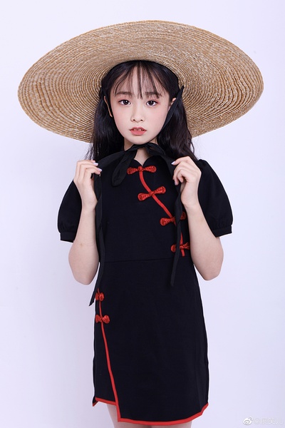 展笑儿