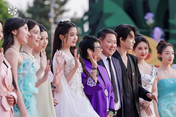 杨宝静