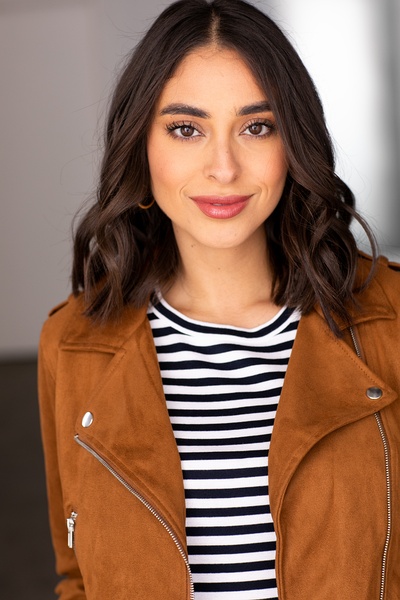 Kiara Gomez Glad Bak