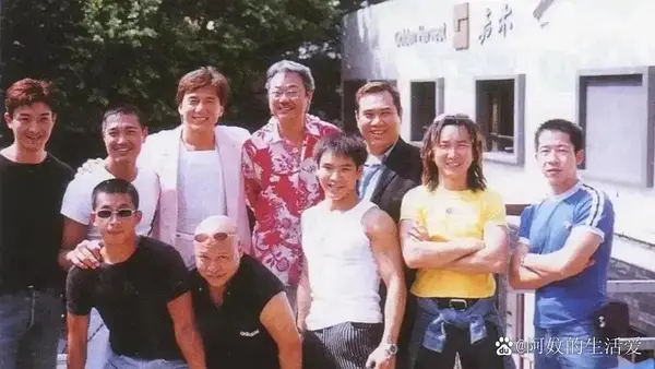 成家班