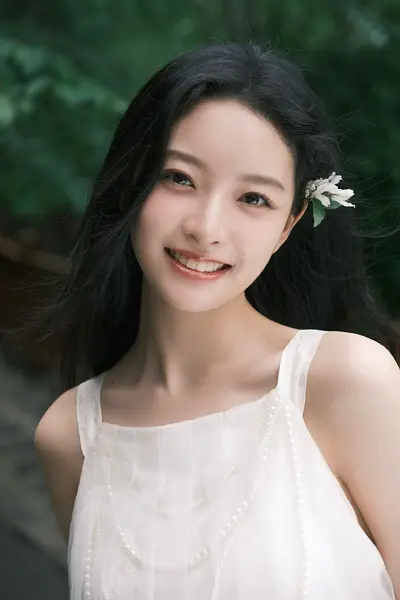 杨舒伊