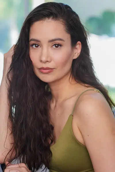 Aurora Leonard