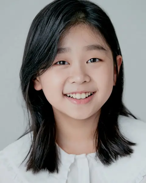 李娜言