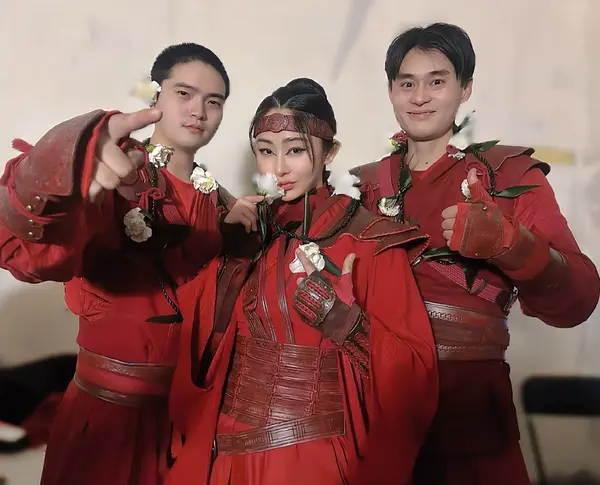 范小双