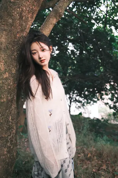 任若希