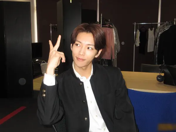 田中学人