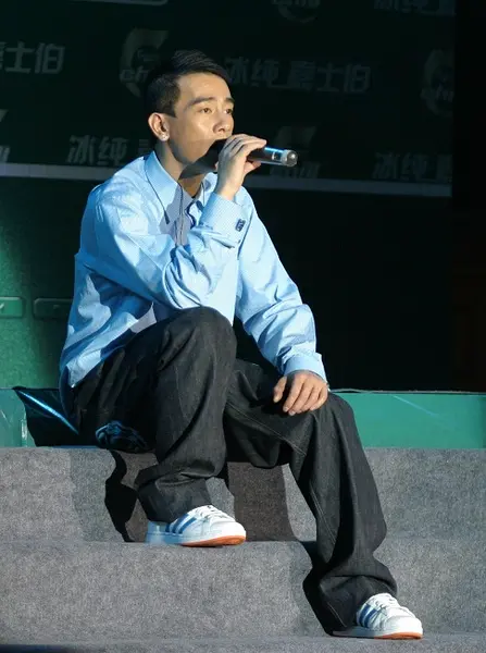 陈小春