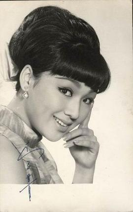 李菁