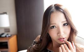 友田彩也香