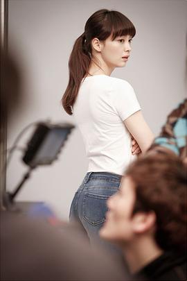 李奈映