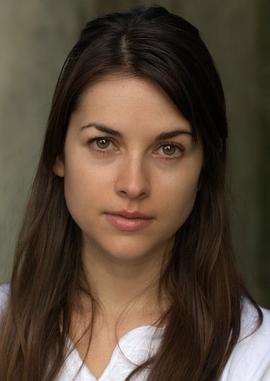 阿梅丽娅·华纳