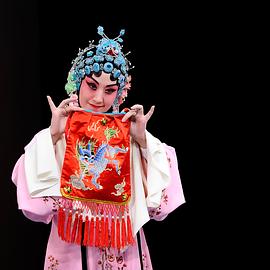 史依弘