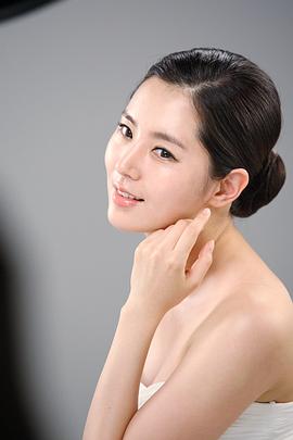 韩彩雅