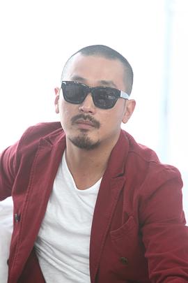 河正宇