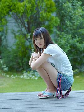 荒井萌