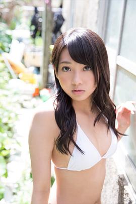 木崎由里亚
