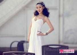 李依馨