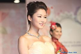 岑丽香