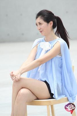 黄嘉千