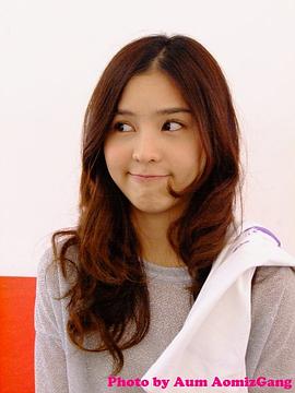 苏查·玛娜英