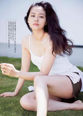 黑谷友香