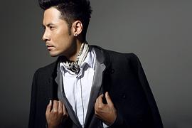 黄征