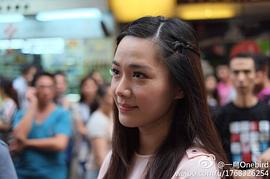 汤洛雯