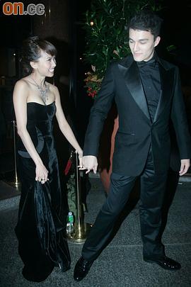 黄婉君