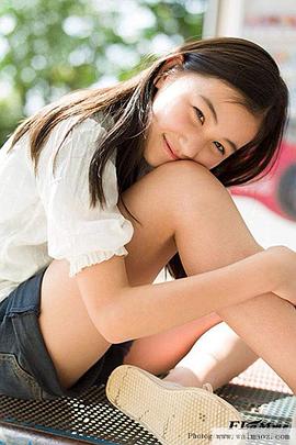 山口麻友