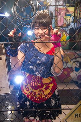 横山由依
