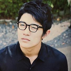铃木亮平