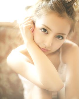 板野友美