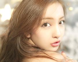 板野友美