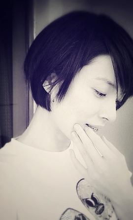 李佳