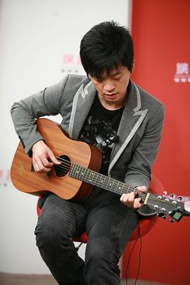 李健