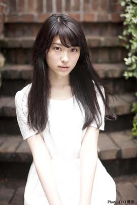 小山莉奈