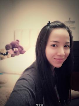 李佳