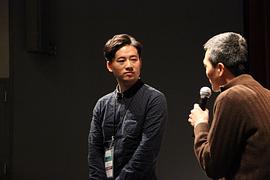 张撼依