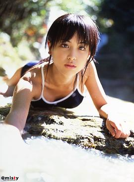 川村安奈