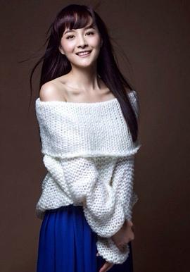李依伊