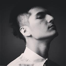 齐纳吾·英塔拉库辛