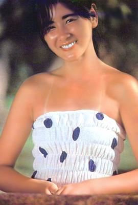 石原真理子