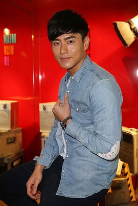 李程彬