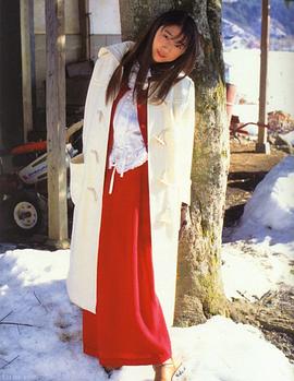 川奈由依